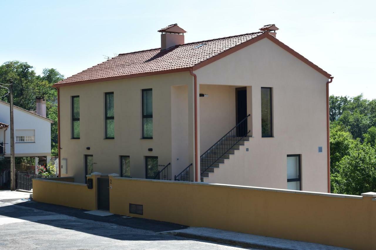 Apartamentos Compostela Lobios Zewnętrze zdjęcie